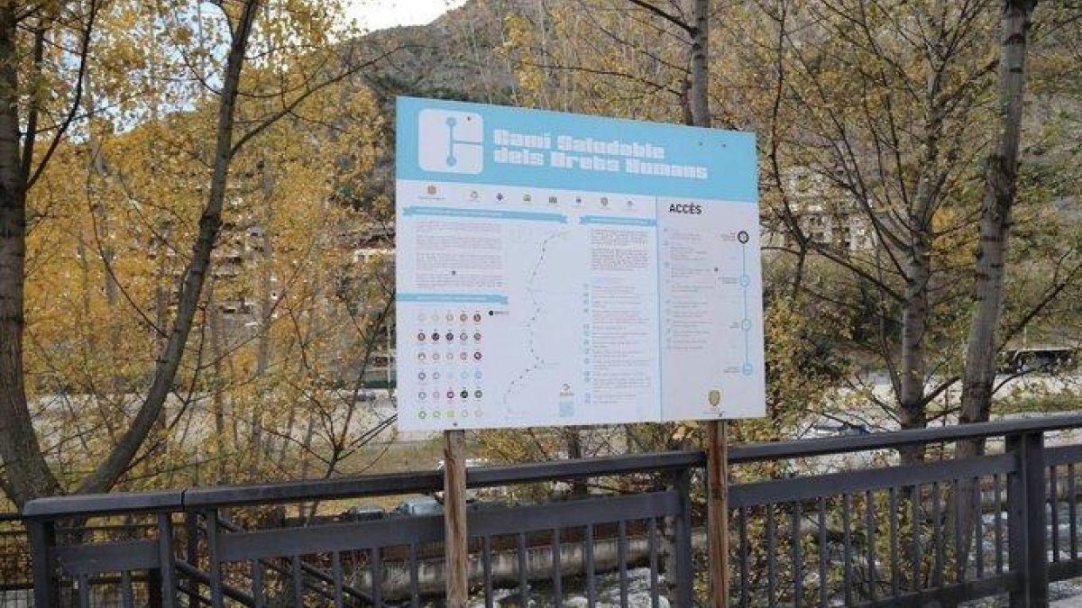 Passeig del riu a Sant Julià de Lòria