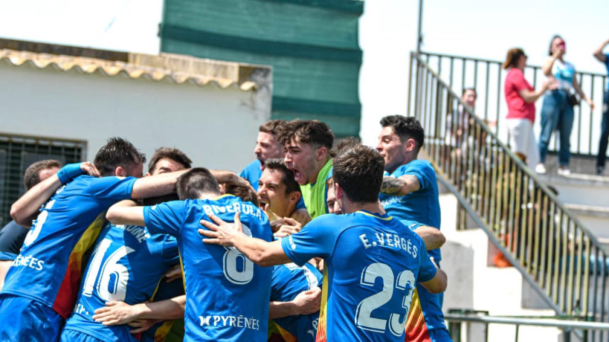 Celebració dels jugadors de l'FC Andorra.