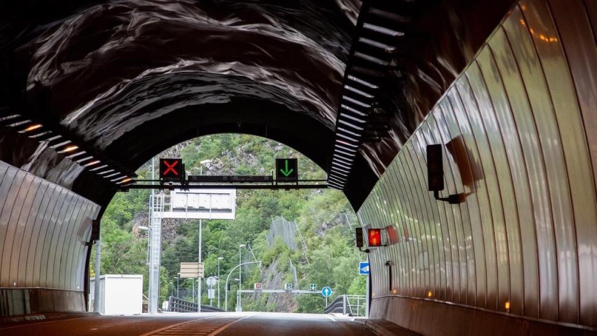 Talls nocturns al túnel del Pont Pla fins dijous