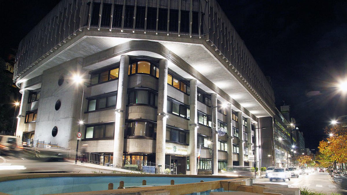 L'edifici de Govern il·luminat en una imatge d'arxiu.