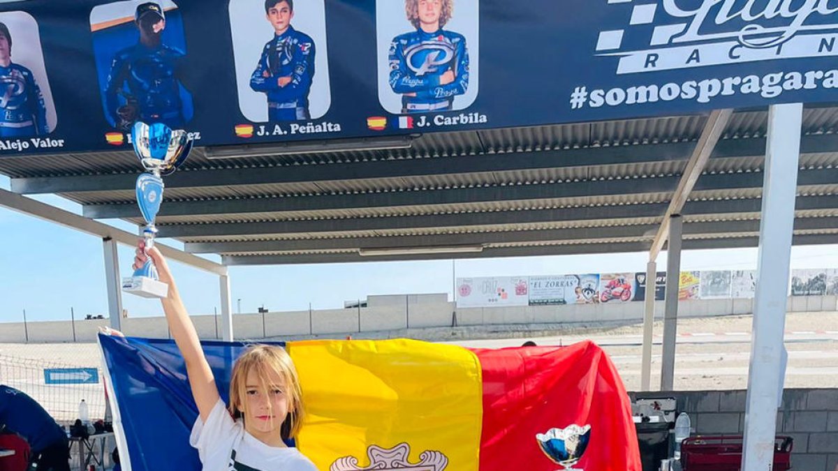 Tony Cachafeiro amb el seu mecànic Edu Ruiz.