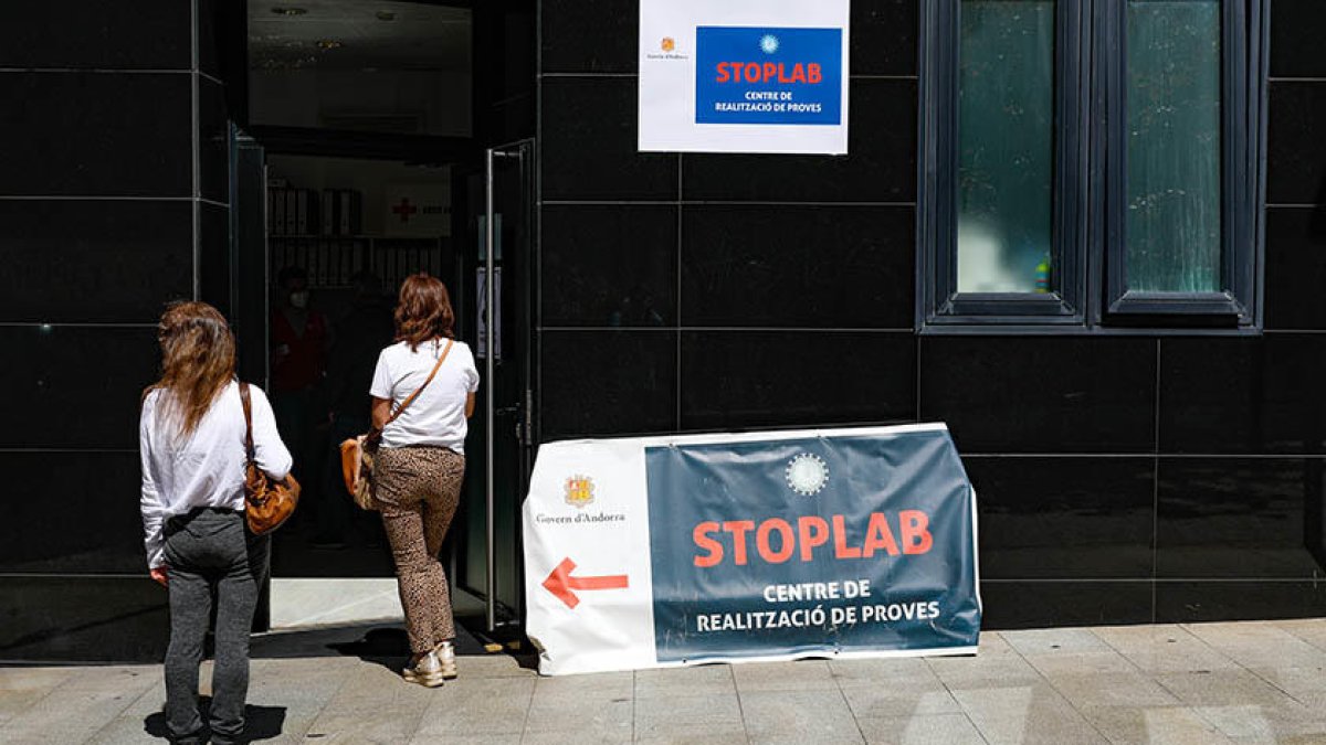 Stoplab d'Andorra la Vella al passatge Europa on ara es fan les proves de covid