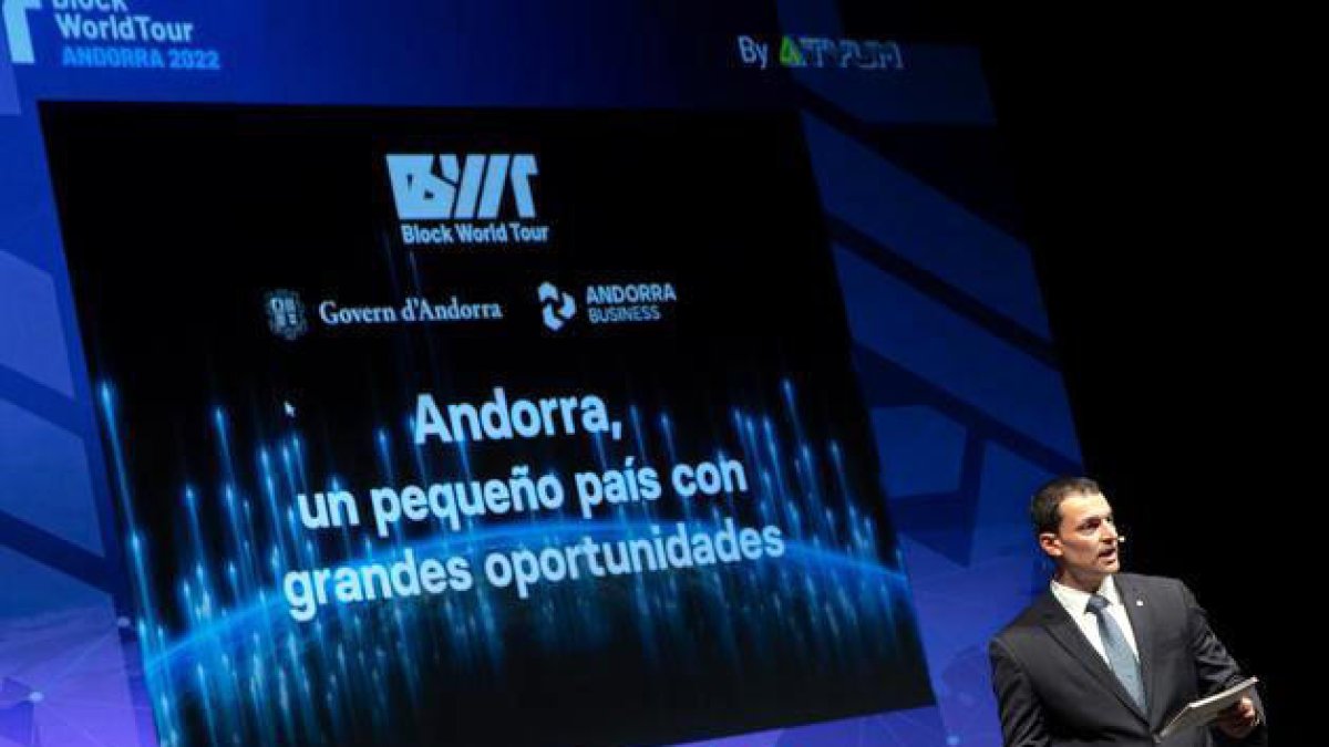 El ministre Gallardo al Block World Tour.