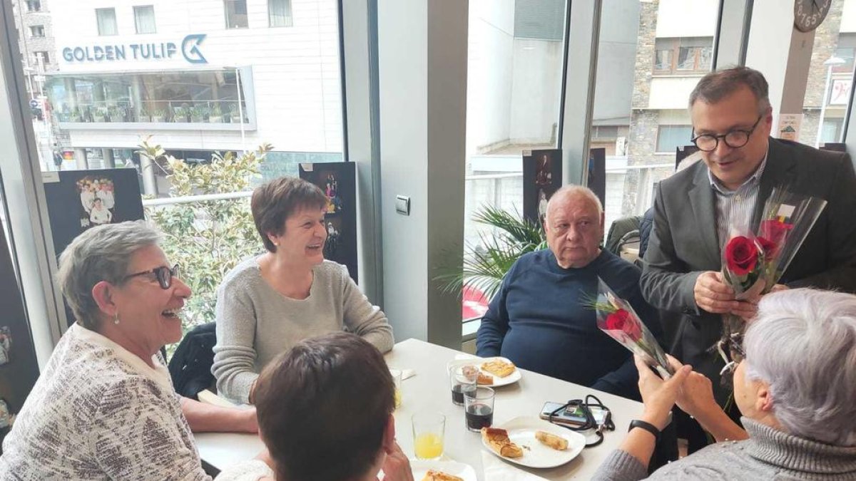 Sant Jordi a la llar de juvilats d'Escaldes