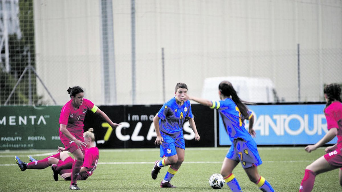 La selecció femenina es desfà de Liechtenstein (3-1)