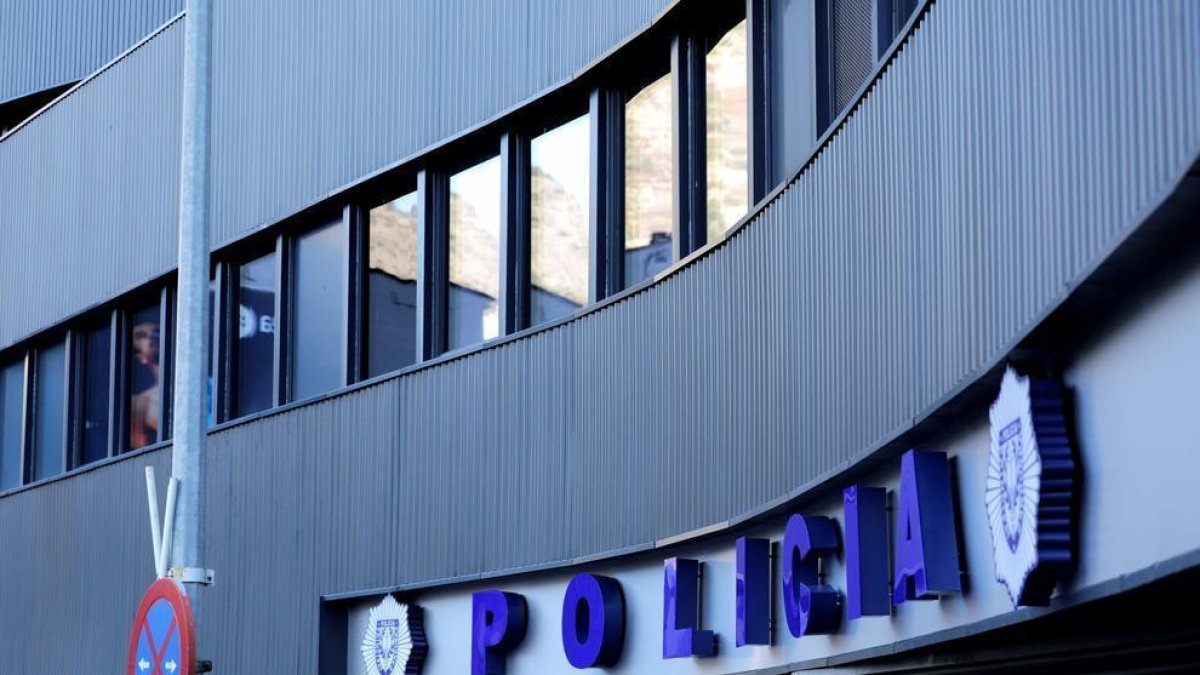 Policia