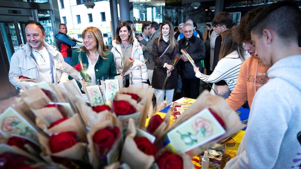 Marsol amb Espot i les ministres Vilarrubla i Riva.