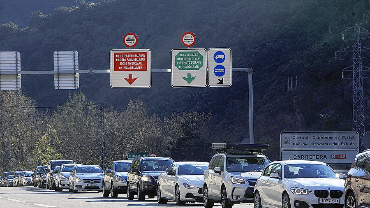 Les cues d'entrada i sortida s'han repetit.