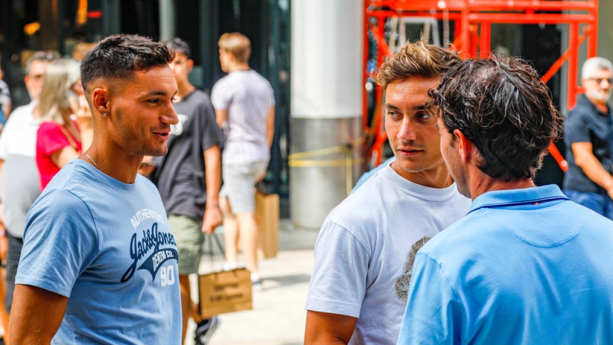 Alain Petxarroman, a l'esquerra.