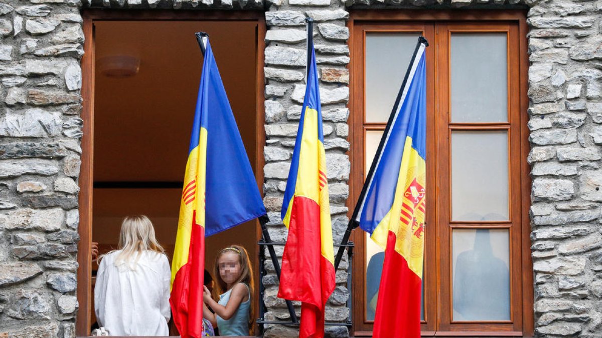 Una família de refugiats arribats a Andorra.