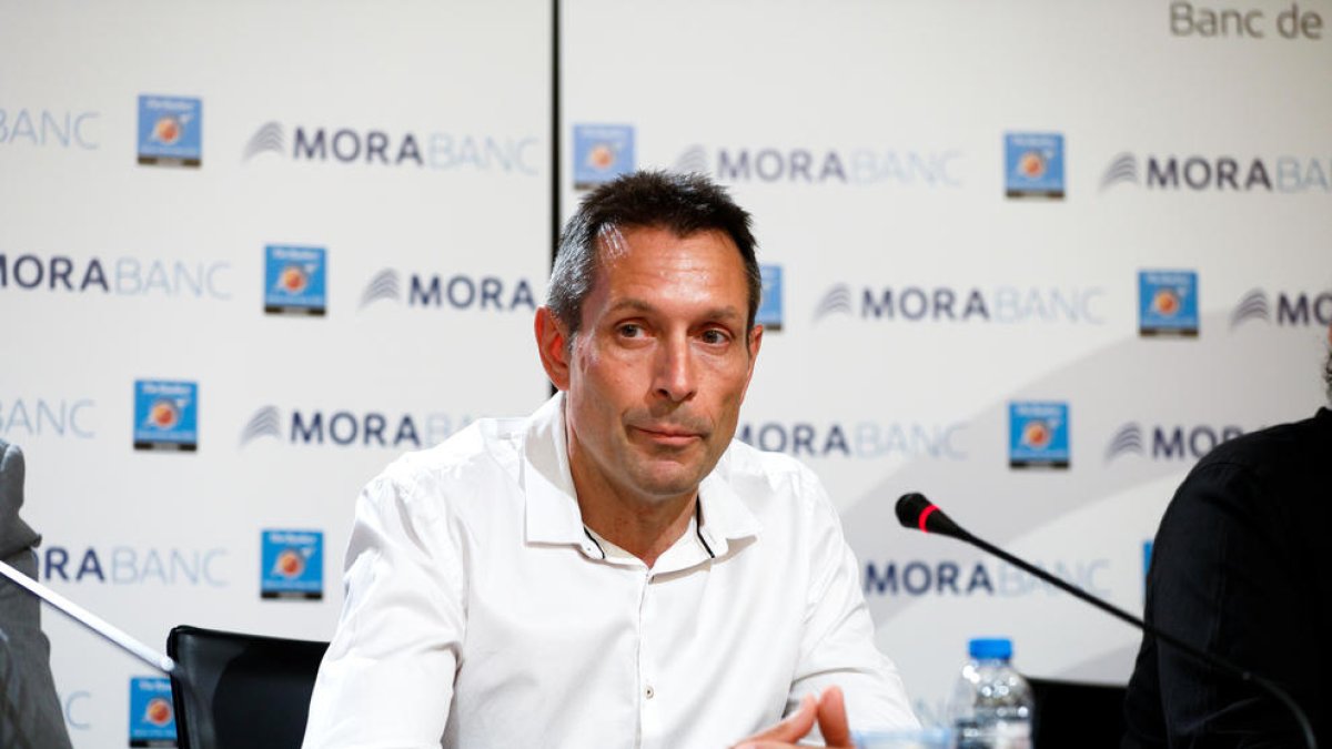 Natxo Lezkano durant la presentació com a tècnic tricolor.