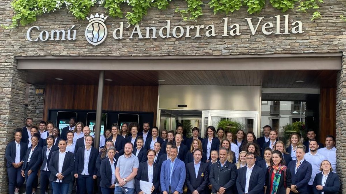 Recepció a la selecció francesa femenina al comú de la capital