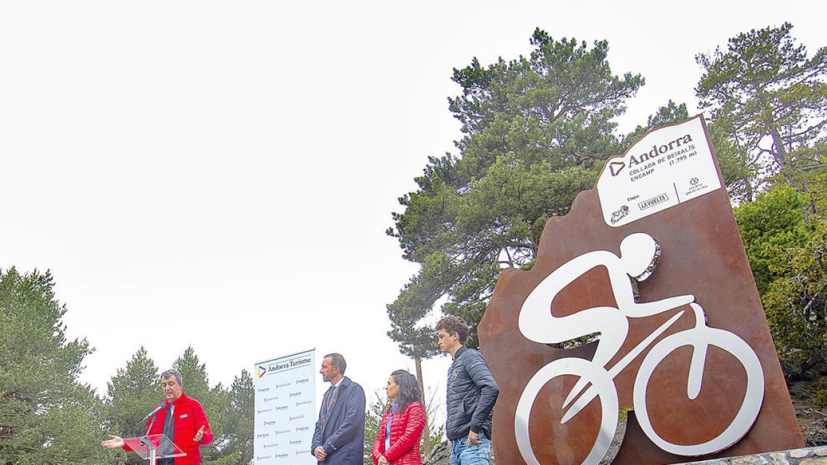 El director de la Vuelta, Javier Guillén, al maig.