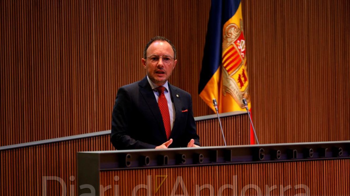 Xavier Espot durant el discurs del Debat d'Orientació d'aquest matí