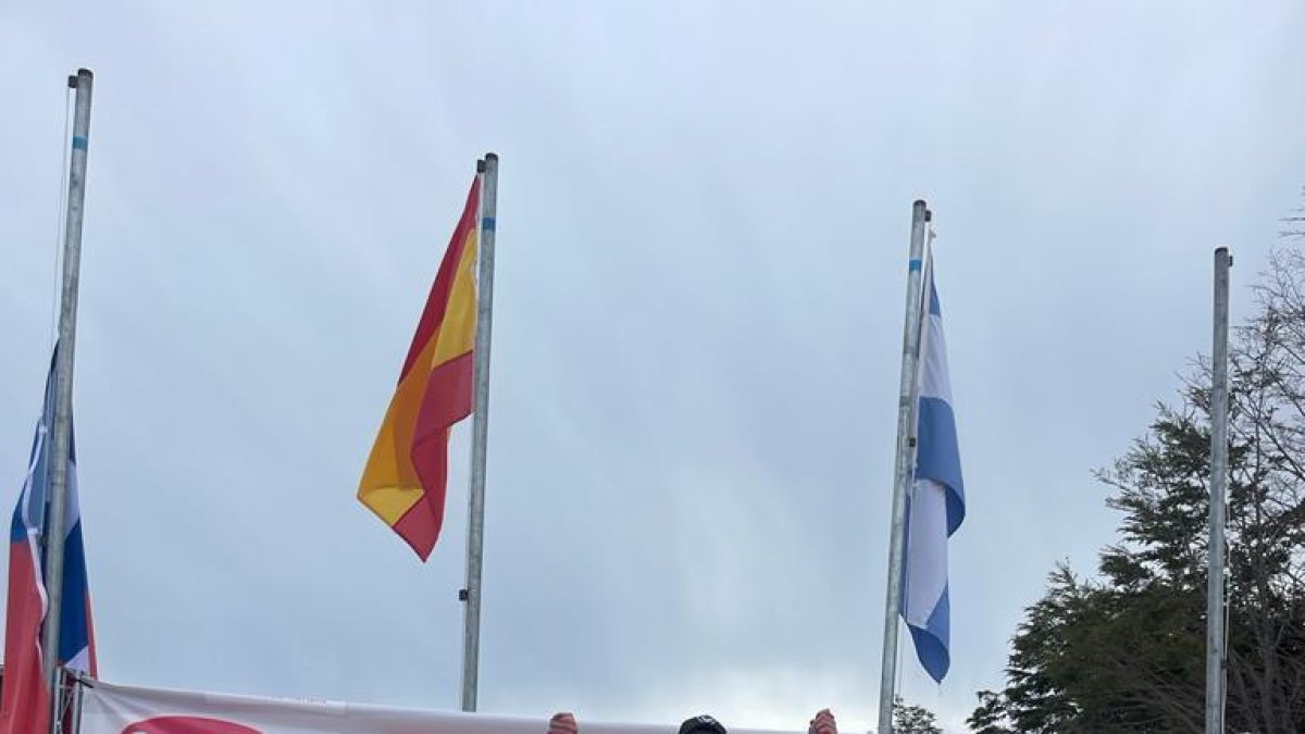 Podi de Salvador Cornella i Maià Font