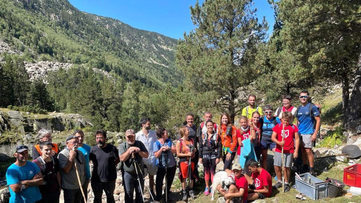 Visita de les autoritats a la Farga del Madriu