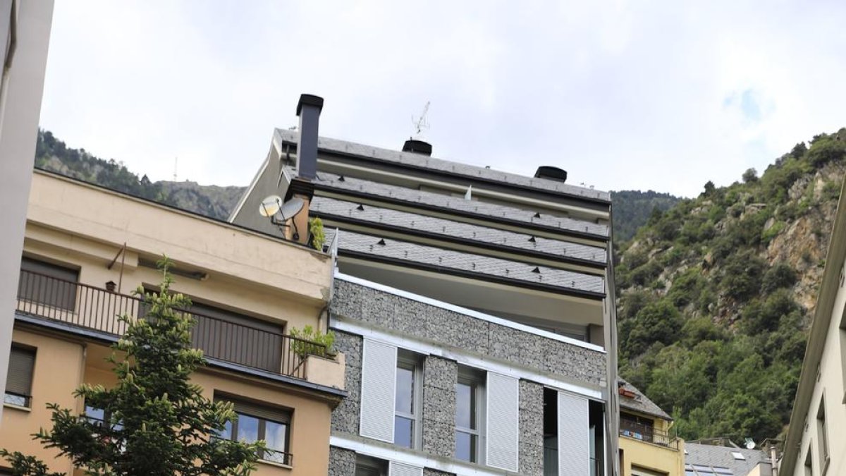 Edifici Casa Aristot Mora d'habitatges de protecció pública