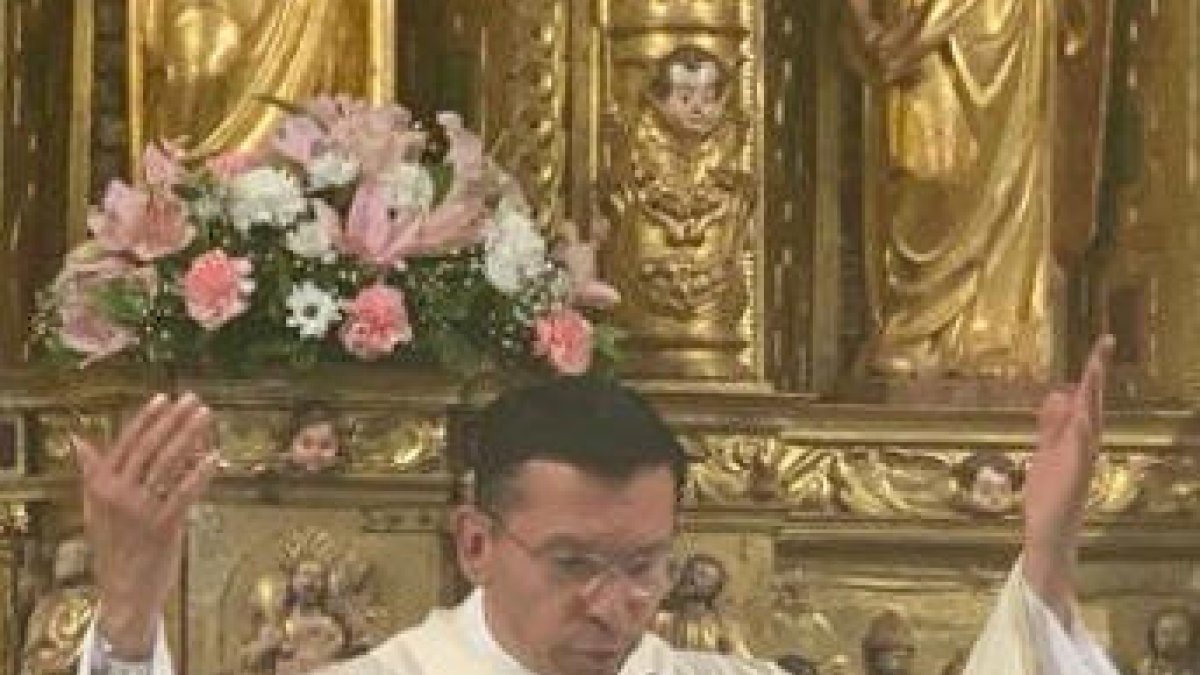 Eduardo Salinas, Mossèn de la Massana