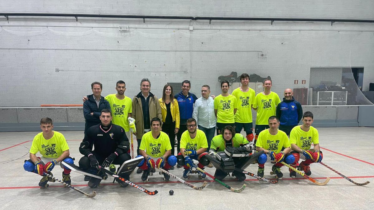 Part de la selecció, amb Riva i Ruiz.