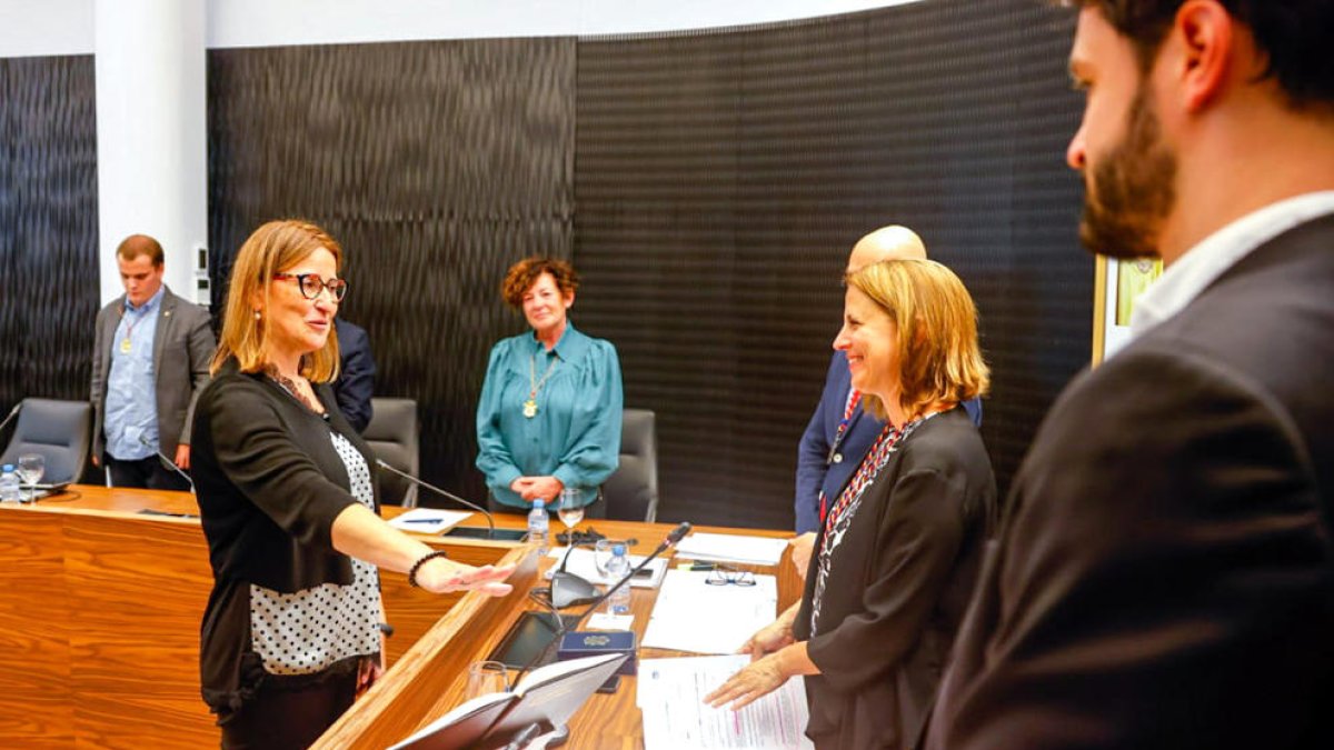 Sandra Tudó va prometre el càrrec com a nova secretària general del comú d'Escaldes-Engordany.