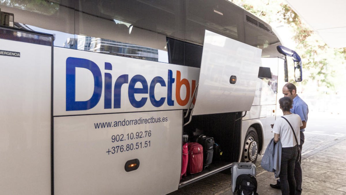 Els abonaments de Directbus es podran compartir entre usuaris