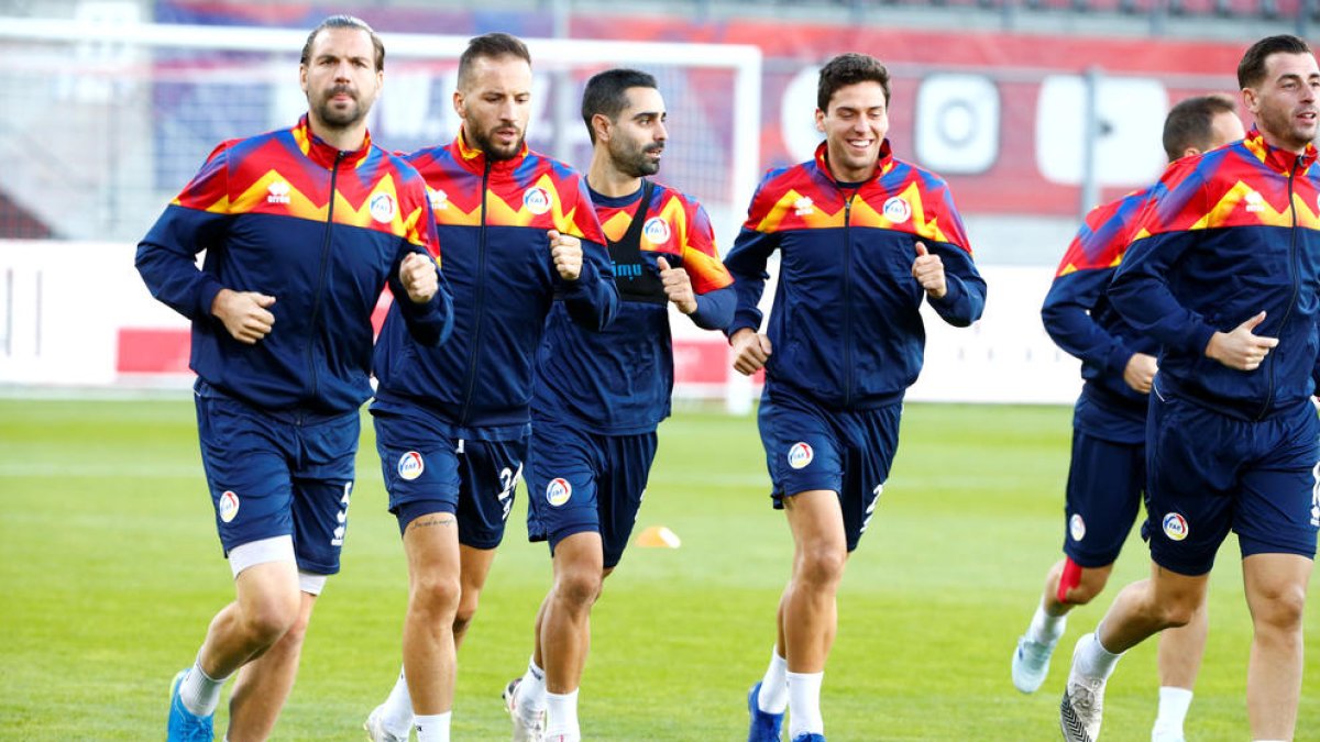 La selecció andorrana es va exercitar ahir a l'escenari del partit, el Rheinpark Stadion de Vaduz.