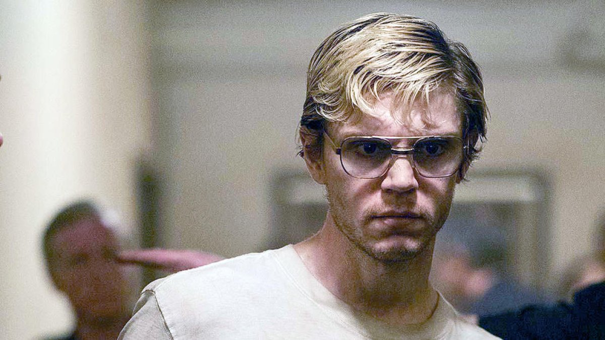 Evan Peters protagonitza 'Monstruo: la historia de Jeffrey Dahmer', que tindrà dues temporades més.