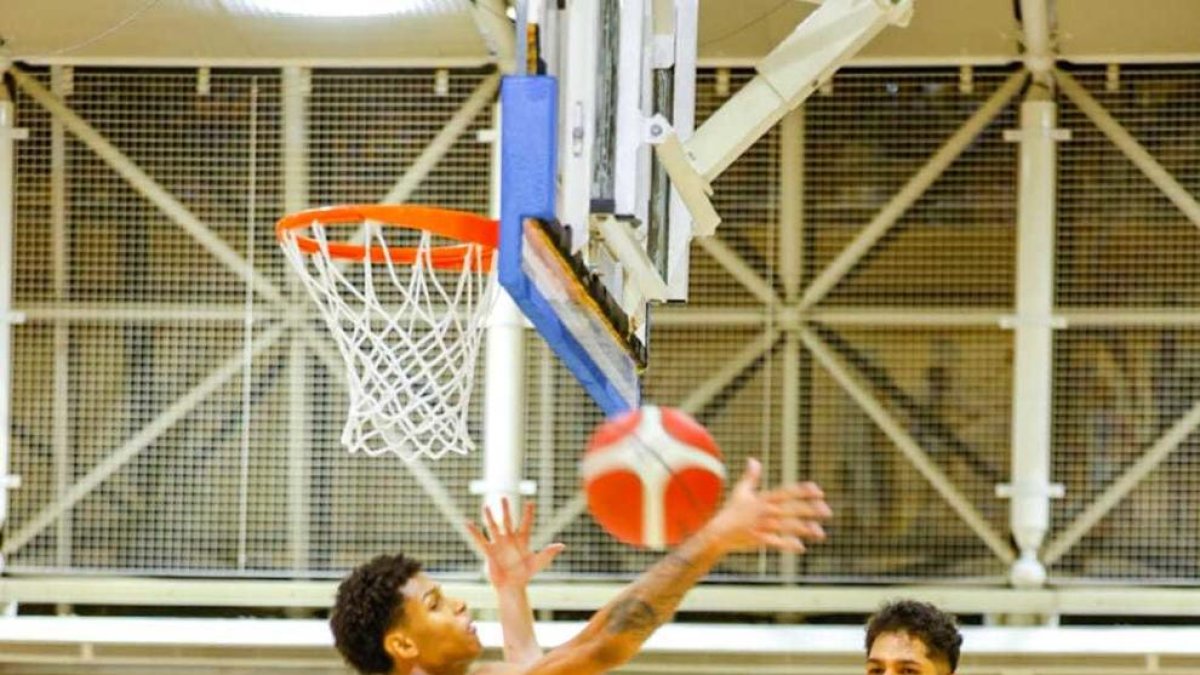 El MoraBanc ha guanyat al CB Prat i s'endú el Trofeu d'Escaldes