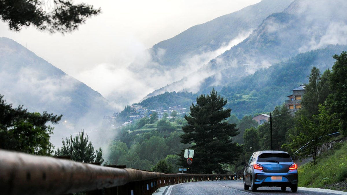 Els veïns afirmen que les situacions de perill afecten tota la carretera d'Anyós..