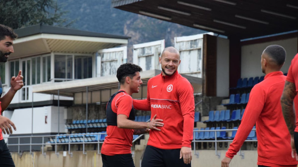 L'FC Andorra va fer a l'Estadi Comunal la darrera sessió abans de viatjar a Albacete.