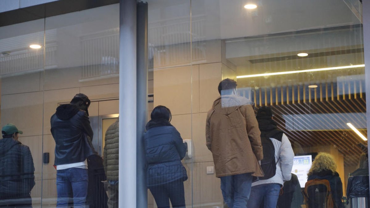 Cues a Immigració aquest matí