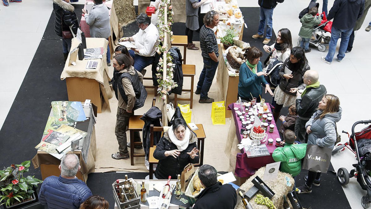 L'edició de la Mostra de productes agrícoles i artesans del 2015 a illa Carlemany.