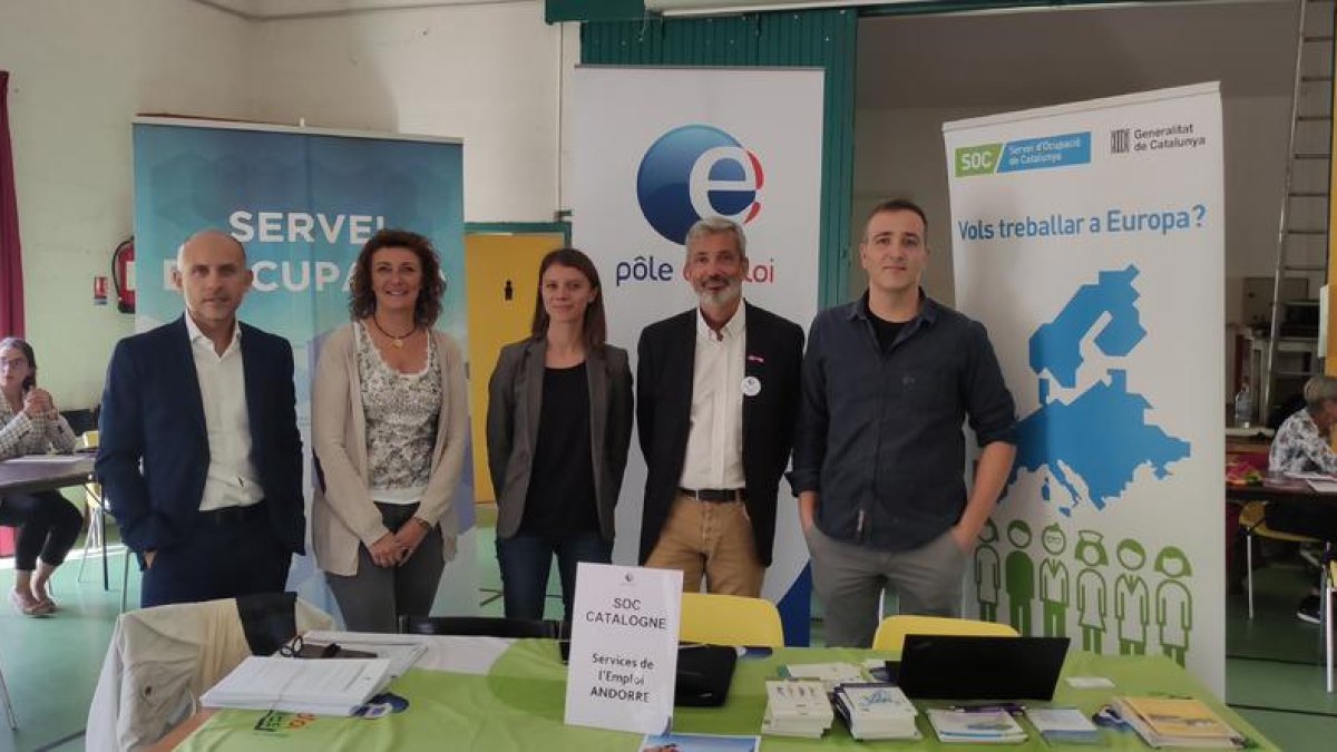 Els representants del Servei d'Ocupació, juntament amb el Servei d'Ocupació de Catalunya