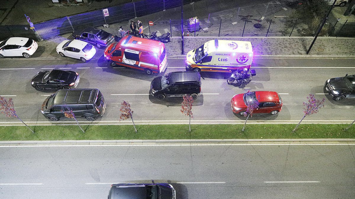 Accident de dues motos a la capital amb ferits