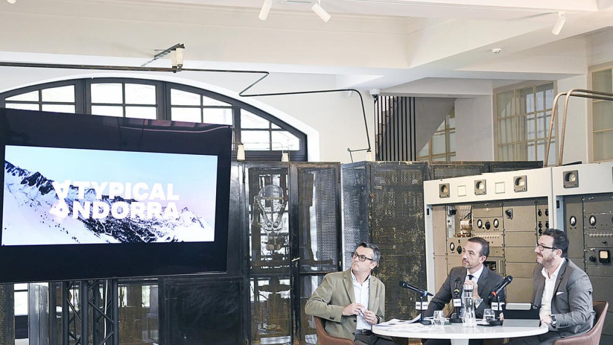 Un moment de la presentació de la campanya de comunicació de la temporada d'hivern.