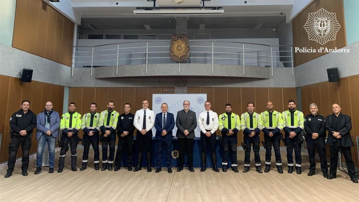 Entrega de diplomes del curs en escorta de personalitats