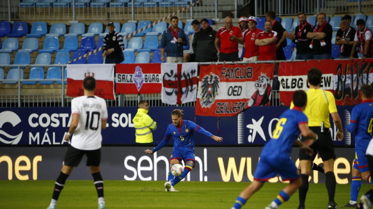 Un moment del partit