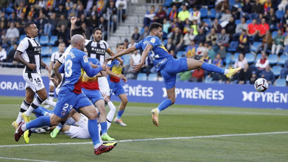 Un instant del partit.