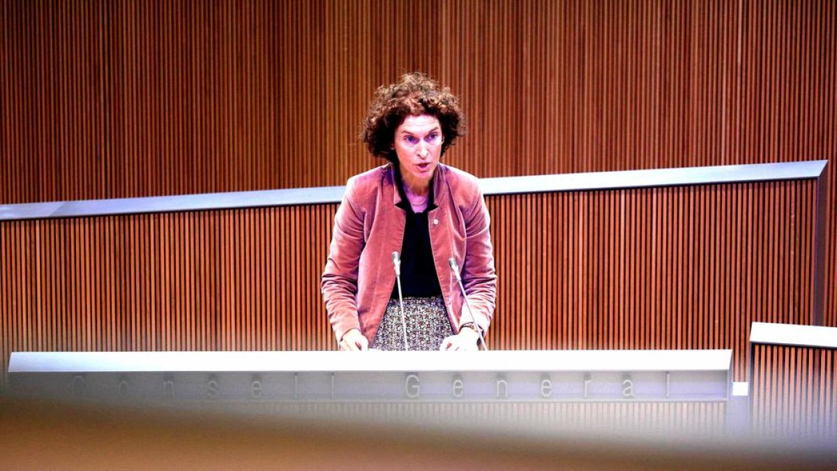 La ministra d'Afers Exteriors, Maria Ubach, al Consell