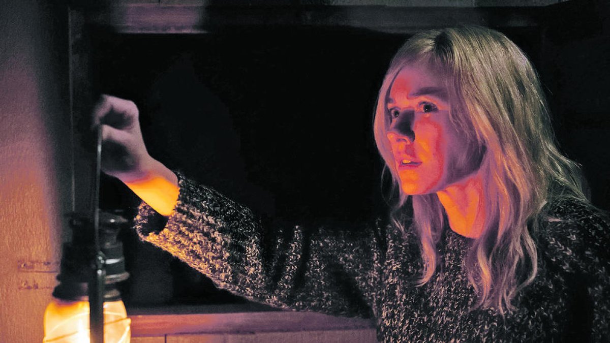 Naomi Watts en un moment de 'The Watcher', la sèrie de terror de Ryan Murphy que s'estrena el 13 d'octubre a Netflix.