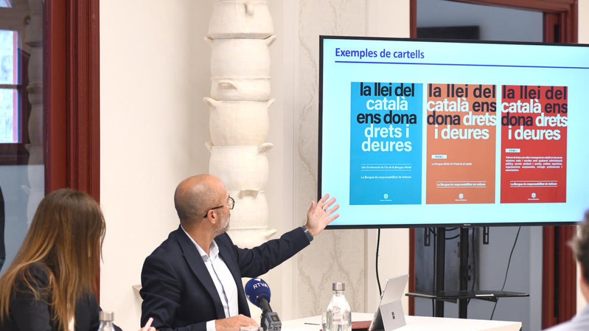 Un moment de la presentació de la nova campanya sobre el català.