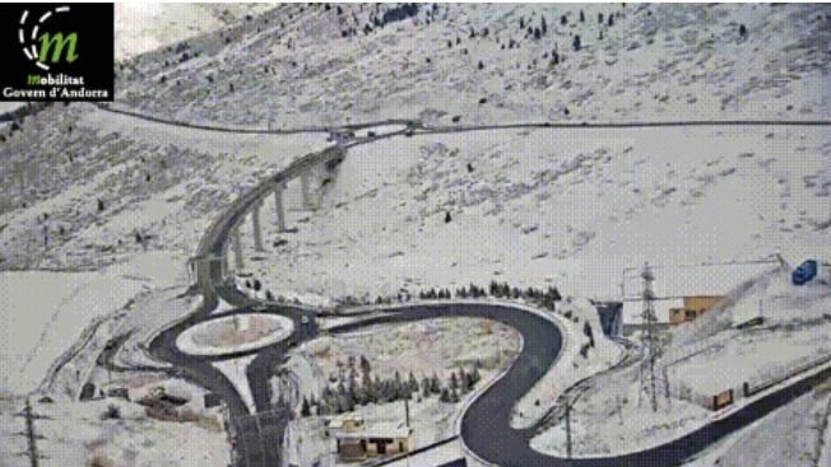 Neu aquest matí al Pas de la Casa