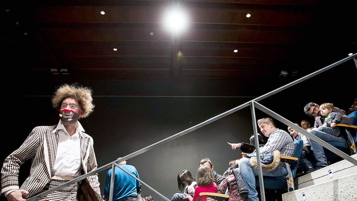 Espectacle infantil al Teatre Comunal.