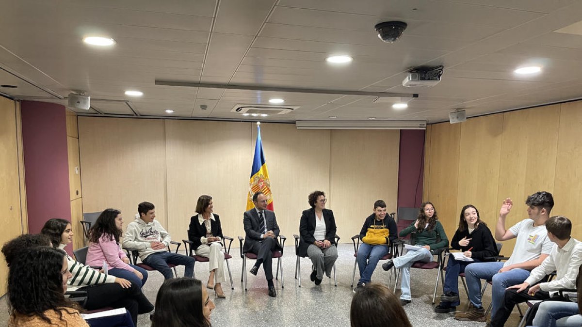 Els joves es reuneixen amb Espot, Pallarès i Vilarrubla