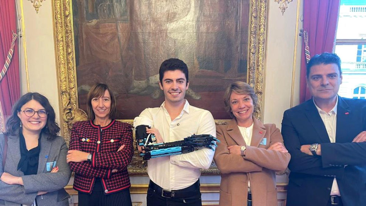 'Hand Solo' rep el reconeixement de França