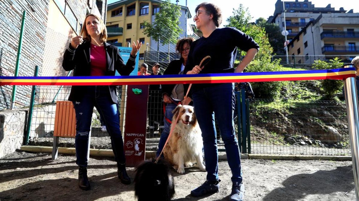 Inauguració del parc de gossos de les Molleres