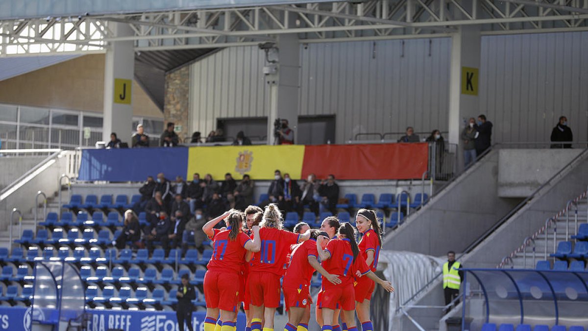 Duel de la selecció femenina.