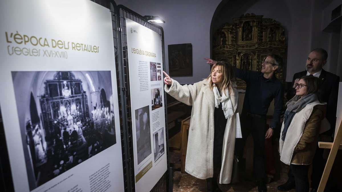 Inauguració de l'exposició sobre l'evolució històrica de l'església de Sant Esteve