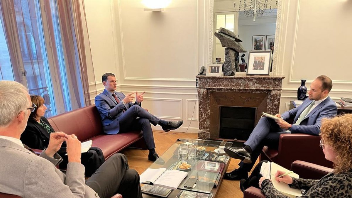 Visita de Gallardo a París