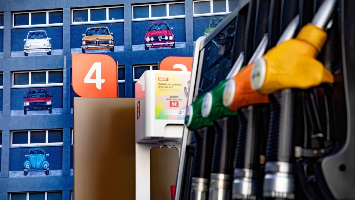 Benzina Gasolina Gasoil Gasolinera benzinera Carburants